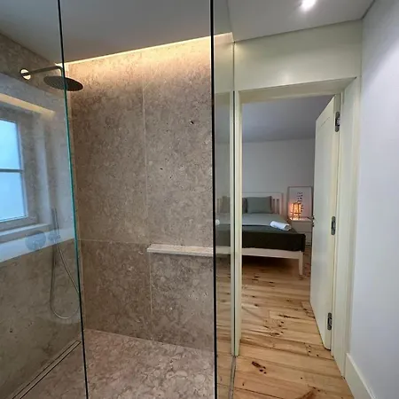 Luxuoso Quarto Com Banheiro Privativo No Centro De *