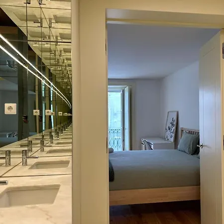 Luxuoso Quarto Com Banheiro Privativo No Centro De Лісабон